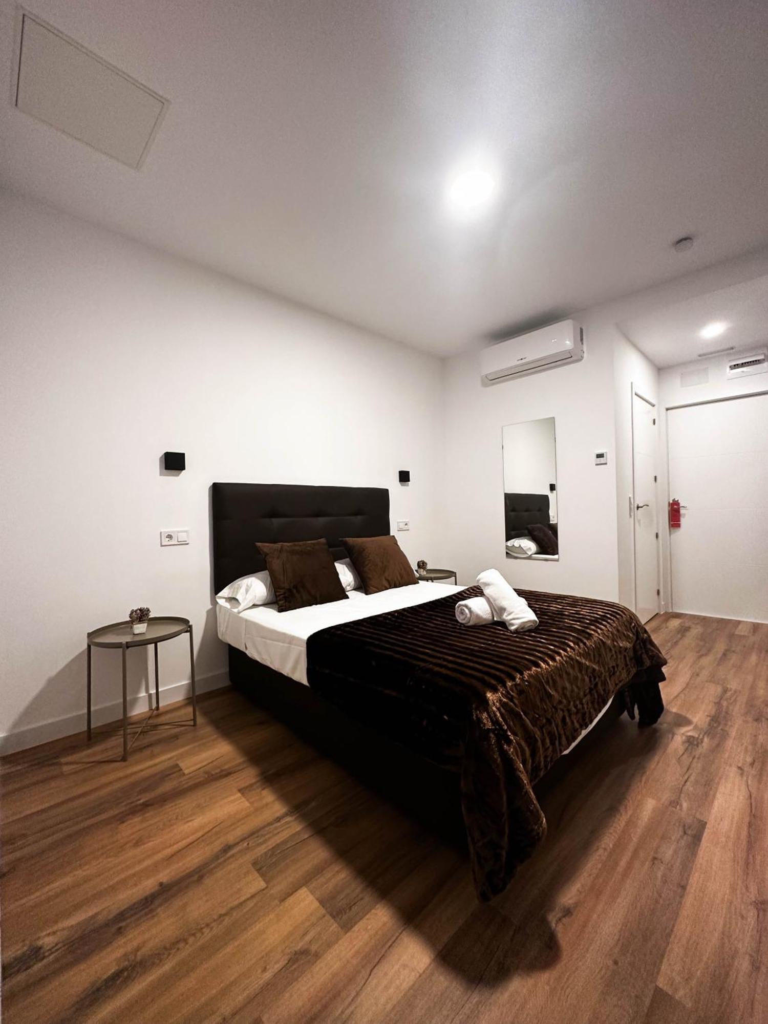 Hostal Arenal Madrid Dış mekan fotoğraf